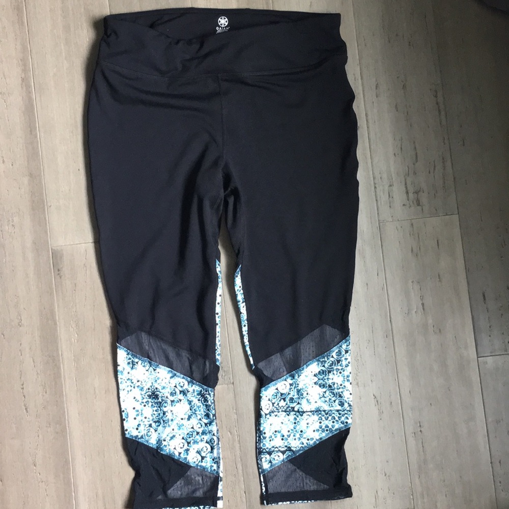 Pretty Gaiam leggings size large excellent